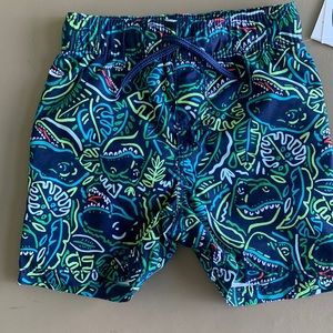 Old Navy 18-24 month Swim trunks NWT drawstring & liner.